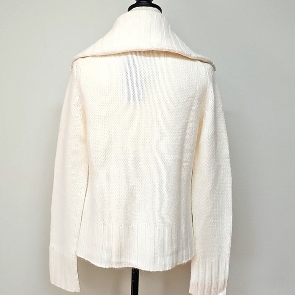 French Connection Cream Button Neck Sweater With Oversized Collar To Turtle Neck - Picture 4 of 10